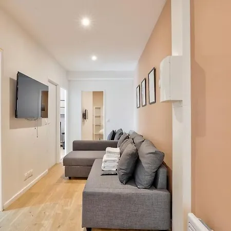 Charme Parisien 6 Personnes, 2 Chambres, 19eme * باريس