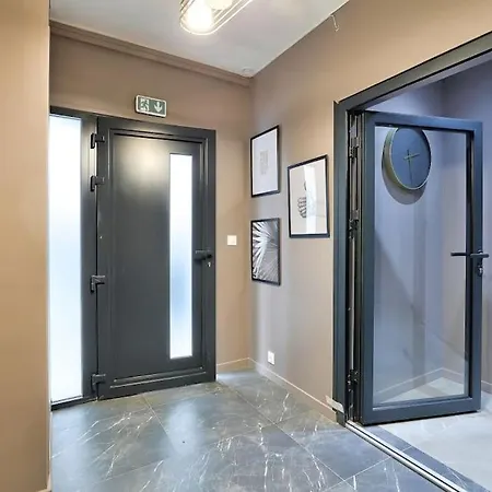 Charme Parisien 6 Personnes, 2 Chambres, 19eme Apartment Paris
